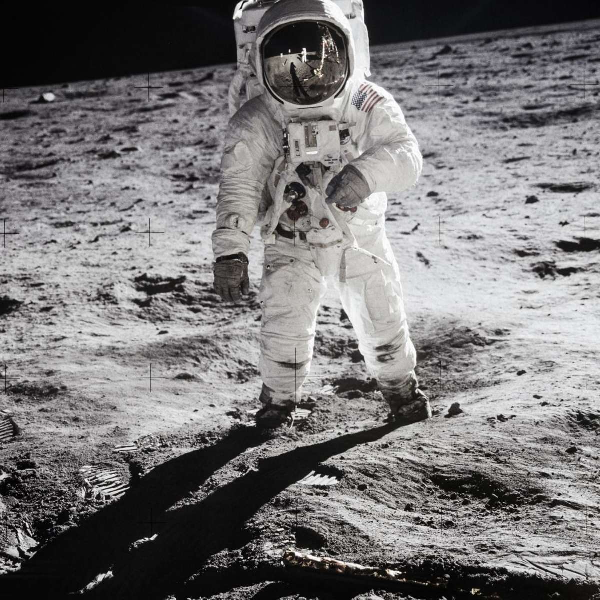 A Man On The Moon Wall Art - Image 11