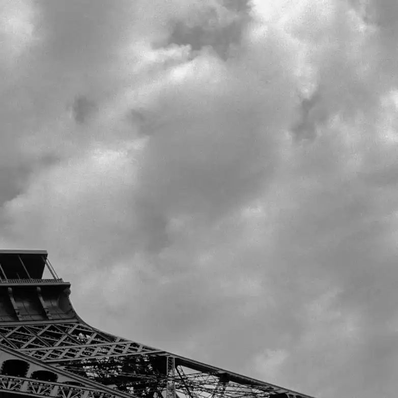 Eiffel Panoramica Wall Art - Image 17